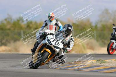 media/Nov-05-2022-SoCal Trackdays (Sat) [[f8d9b725ab]]/Turn 2 (1120am)/